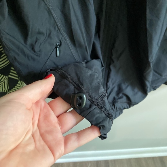 FILA‎ Reflective Jacket - Picture 7 of 9